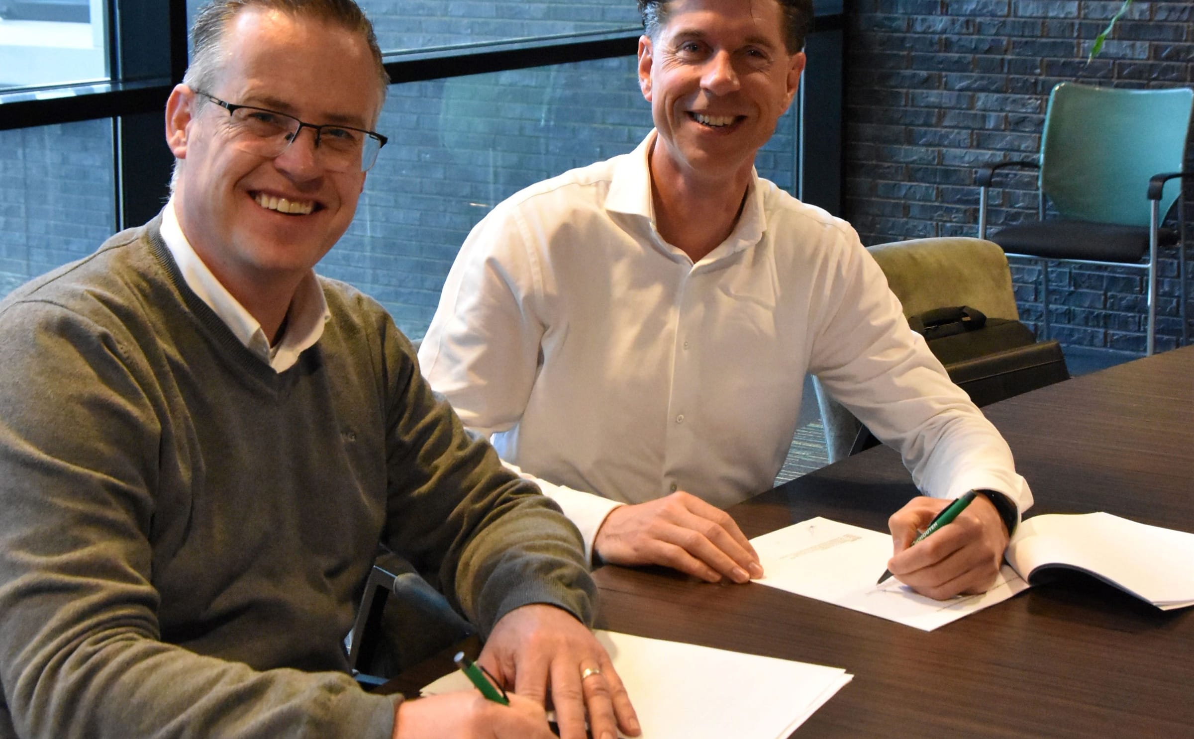 Contract dim jan de visser en björn bierman