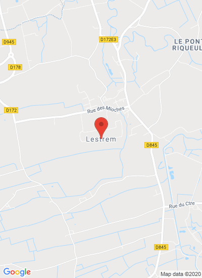 Map showing LESTREM, France